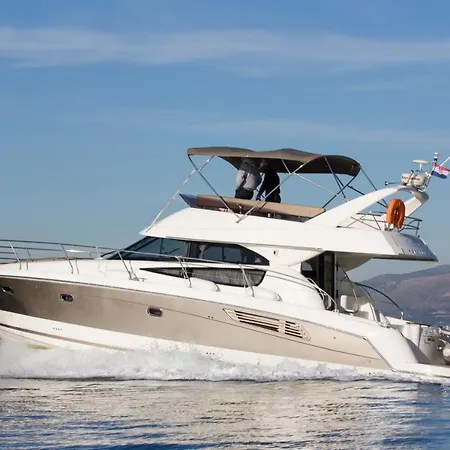 Botel Jeanneau Prestige 440- Biofarm *